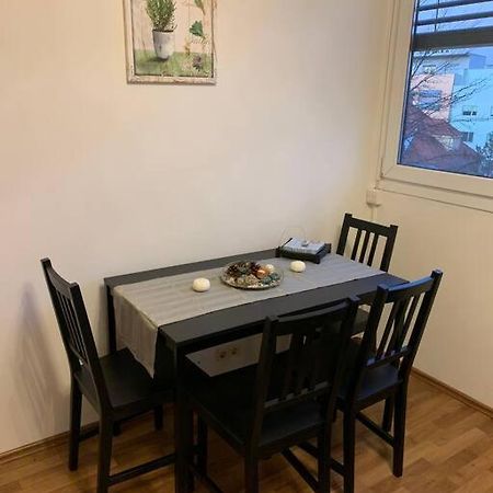 Charmante Wohnung In St. Peter. Graz Buitenkant foto