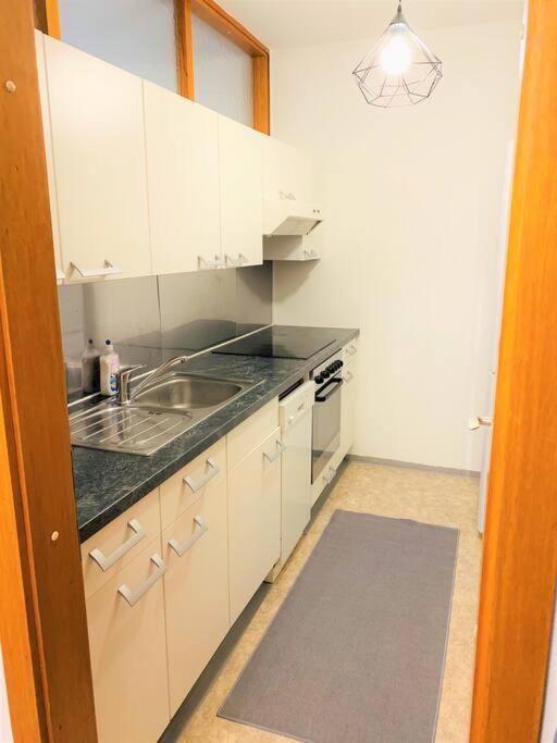 Charmante Wohnung In St. Peter. Graz Buitenkant foto